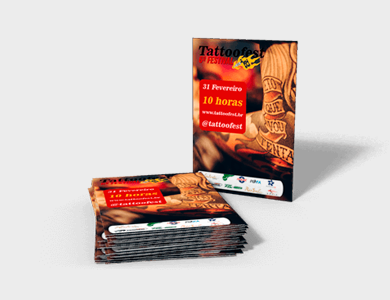 Formato A3 sem Acabamento Couchê 300g Verniz Total Frente 31x45cm - 4x0 - 100 unid